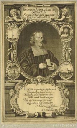 Bildnis des kursächsischen Oberhofpredigers in Dresden Johann Andreas Lucius, Halbfigur im Talar nach rechts, umgeben von christlich symbolischen Bildern mit einer Widmungskartusche