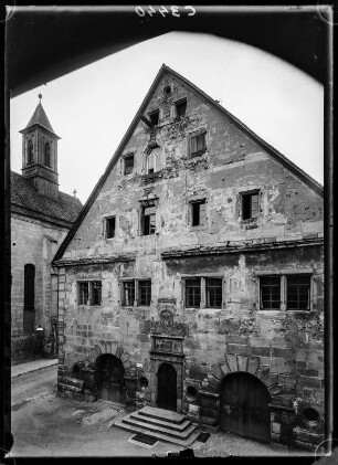 Schwäbisch Gmünd. Schwörhaus (Schmalzgrube, 1589-91). Ansicht der Westfassade