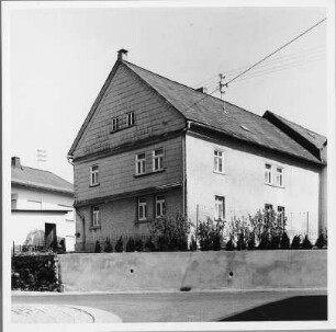 Dornburg, Unter Eichen 14