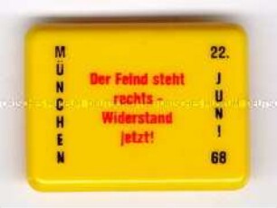 "Der Feind steht rechts - Widerstand jetzt"