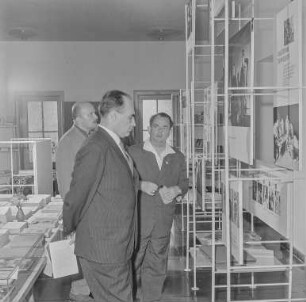 Volkskunst Ausstellung : Bautzen. Ausstellung sorbischer Volkskunst anläßlich des 1. Festivals der sorbischen Kultur in Bautzen 1966. Ausstellungseröffnung