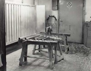 Dresden-Neustadt. Jehmlich Orgelbau Dresden GmbH. Spritzraum. Ablage für Metallpfeifen