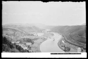 Blick auf das Elbtal bei Bad Schandau mit Carolabrücke