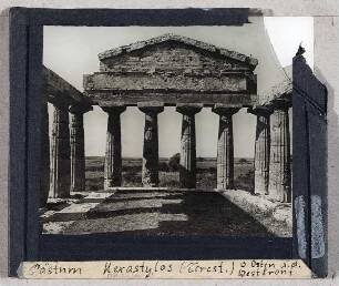 Paestum: Hexastylos