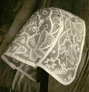 Haube gestrickt, Erkenbertmuseum Frankenthal