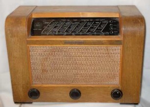 Röhrenradio Braun 4650 W