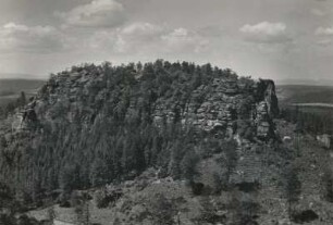 Elbsandsteingebirge. Blick vom Papststein zum Gohrisch