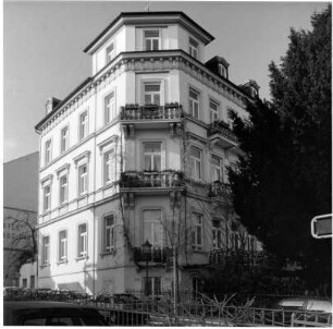 Wohnhaus; Bad Homburg, Kaiser-Friedrich-Promenade 35