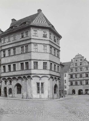 Die Waage auf dem Untermarkt