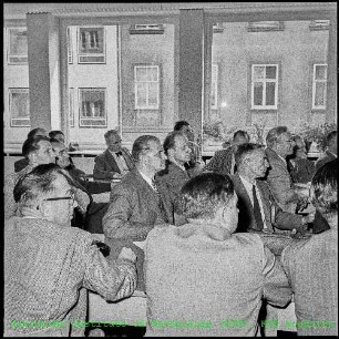 Vortrag von Dr. Rudolf Greifeld (administrativer Geschäftsführer der Kernreaktorbau- und Betriebsgesellschaft (KBB))
