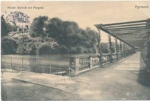 Fürstenweg (Rosengang) im Kurpark