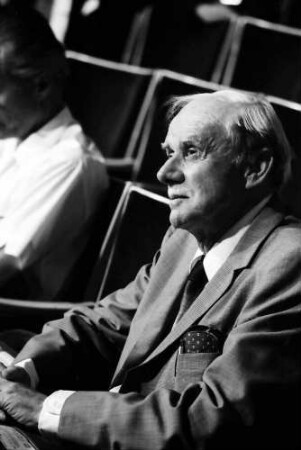 26. Tagung 1976 Physiker; Eröffnung: Paul Dirac sitzend