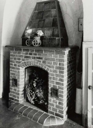 Obergurig, Gutshof, Kamin