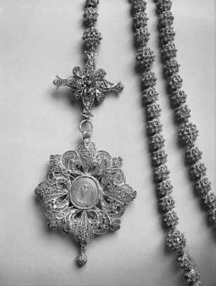 Rosenkranz mit Wallfahrtsmedaille