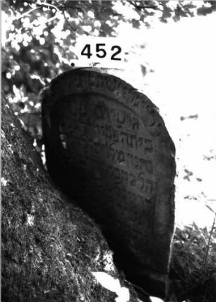 Grabstein 452