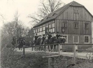 Osterreiter in Milkwitz : Gesellschaftliche Volkskultur - Frühling. Ort: Miłkecy/ Milkwitz. Osterreiter aus Storcha in Milkwitz