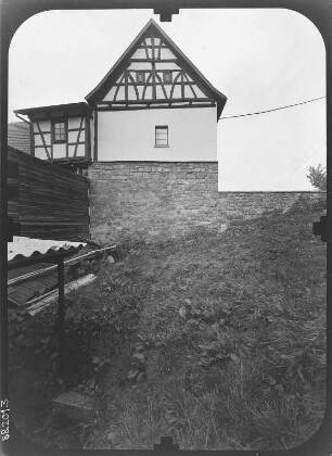 Wasungen, Maienhof 4/5. Maienhof (1576). Giebelansicht