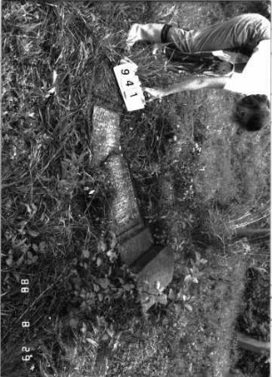 Grabstein 941 (Index: 100099174) Maße HxBxT: 160x58x14 cm: Grabstein 941