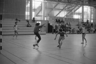 Hallenhandballturnier der Karlsruher Realschulen in der Sporthalle Rintheim