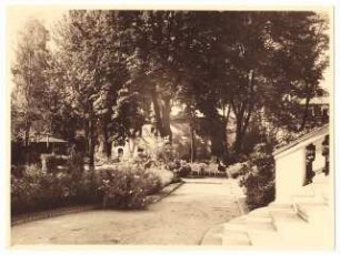 Garten Klippgen, Dresden-Loschwitz: Garten mit Sitzecke