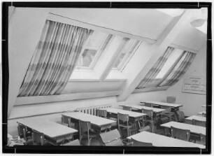 Königstein. Renovierte Häuser: Schulhort