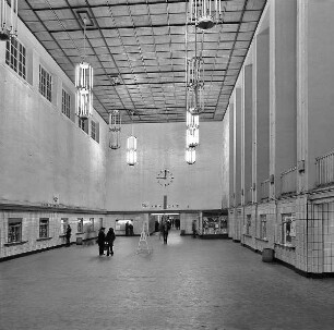 Ostbahnhof, Alte Empfangshalle, Südseite