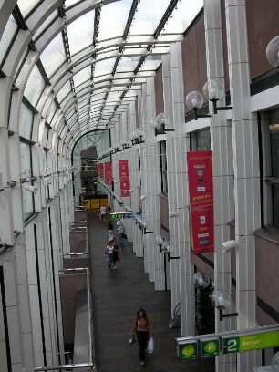 Forum des Halles, 1977 errichtet an Stelle der Markthallen, heute Einkaufszentrum
