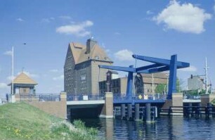 Kahldenbrücke ü. d. Peene in Demin