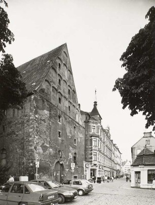 Platz der Oktoberopfer, Korngasse