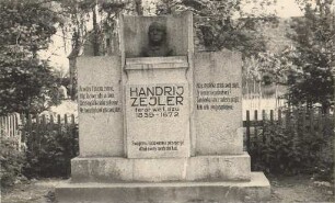 Denkmal für den sorbischen Dichter und Pfarrer in Lohsa Handrij Zejler (Andreas Seiler) : Pomnik Handrija Zejlerja we Łazu