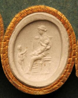 Venus (Aphrodite) sitzend, stillt den Anteros
