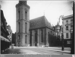 Katharinenkirche von Nordwesten, rechts Katharinenpforte 12 und Roßmarkt 1 (angeschnitten)
