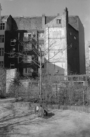 Berlin-Wedding : In Berlin-Wedding, Neue Hochstrasse Ecke Liesenstrasse