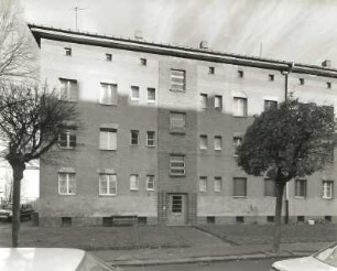 Wurzen, Theodor-Uhlig-Straße 4/6. Doppelwohnhaus (1920/1930)