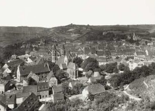 Freyburg, Stadtansicht : Freyburg (Unstrut). Stadtansicht mit Stadtkirche St. Marien von Südosten