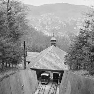 Stationsgebäude der Standseilbahn in Karlsbad (Karlovy Vary)