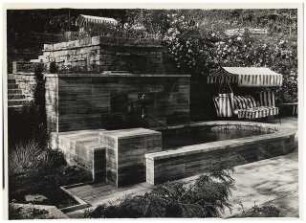 Garten Bergius, Heidelberg: Sitzplatz mit Becken