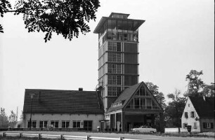 Jockgrim: Turmhaushotel Römerbad bei Jockgrim