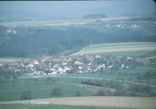 Maitis Schienenbus Baureihe 797 Beiwagen Baureihe 997 Bahndamm