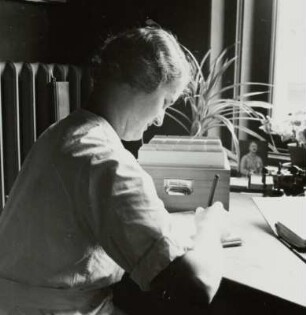 Unterrichtsfilmsammlung, Mitarbeiterin, Sächsische Landesbildstelle, um 1937