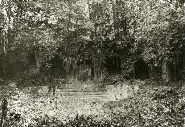 "Courtyard view in the palace"