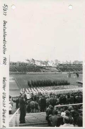 Deutschlandtreffen 1950 - Einweihung des neueröffneten Walter-Ulbricht-Stadions