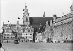 Zerbst. Markt, Nordostecke mit Rathaus und Nikolaikirche