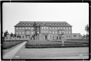 Bau Me 129 Ambulanz, Außen