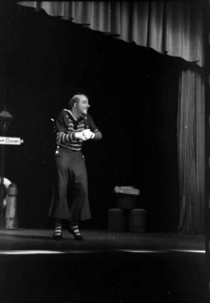 Berlin: Kabarett der Komiker; Erwin Hoffmann: ein alter Seebär erzählt