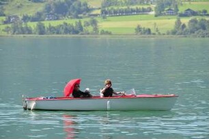 Sankt Wolfgang - Wolfgangsee : Auf dem Wolfgangsee dürfen nur schadstoffarme Elektroboote verkehren, aufgenommen bei Sankt Wolfgang 2008