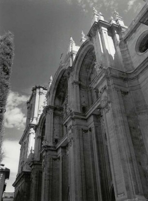 Portal der 1523 erbauten Kathedrale in Granada