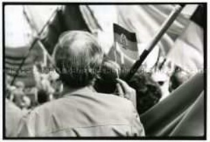 Maidemonstration auf der Karl-Marx-Allee 1987