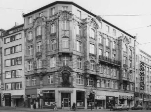 Wohn- u. Geschäftshaus; Frankfurt, Große Friedberger Straße 46, Vilbeler Straße 33