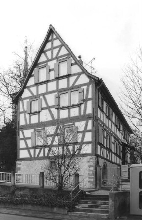 Frankfurt, Wilhelmshöher Straße 135